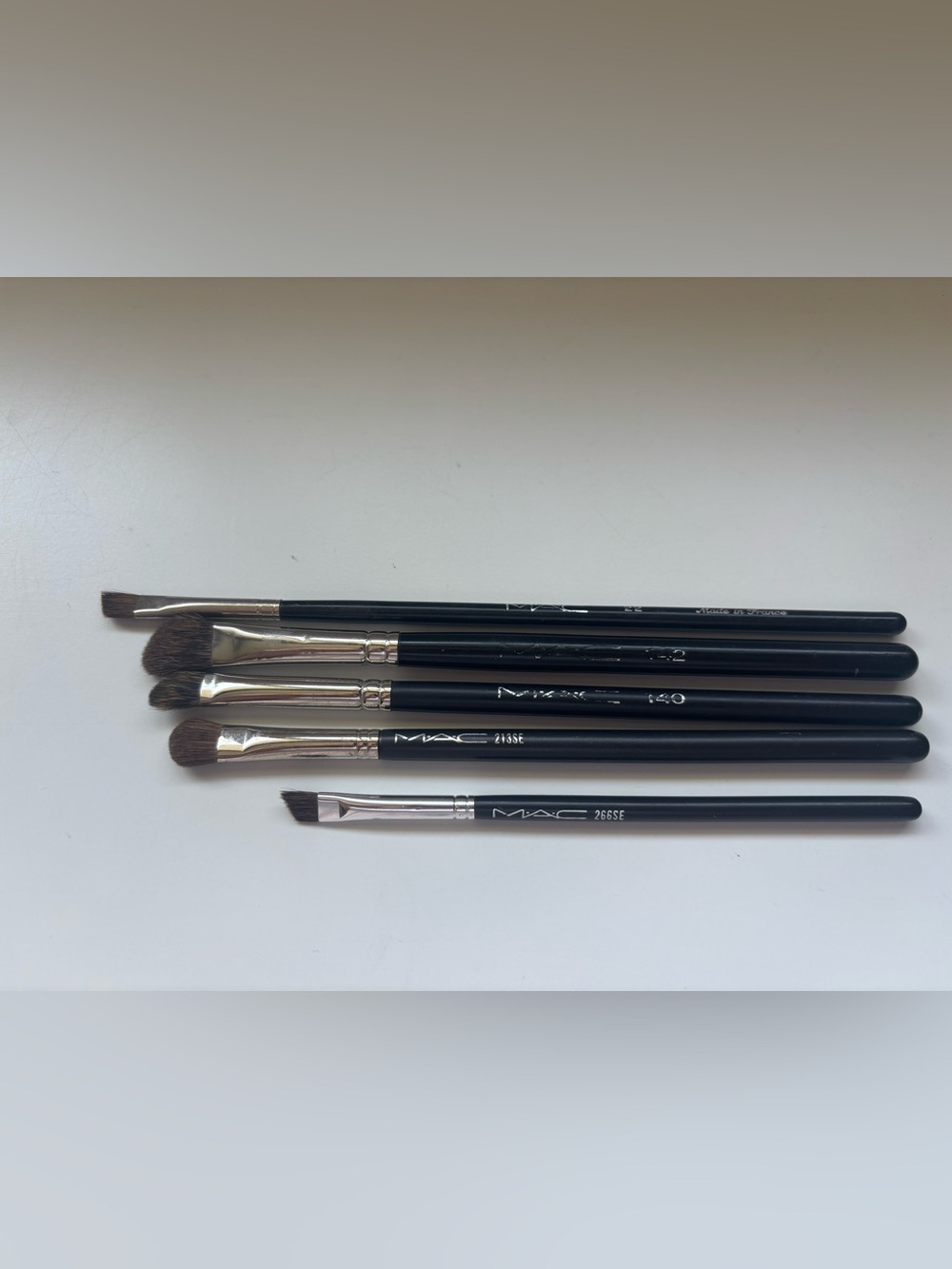 5 Mac makeup eyeshadow brushes
